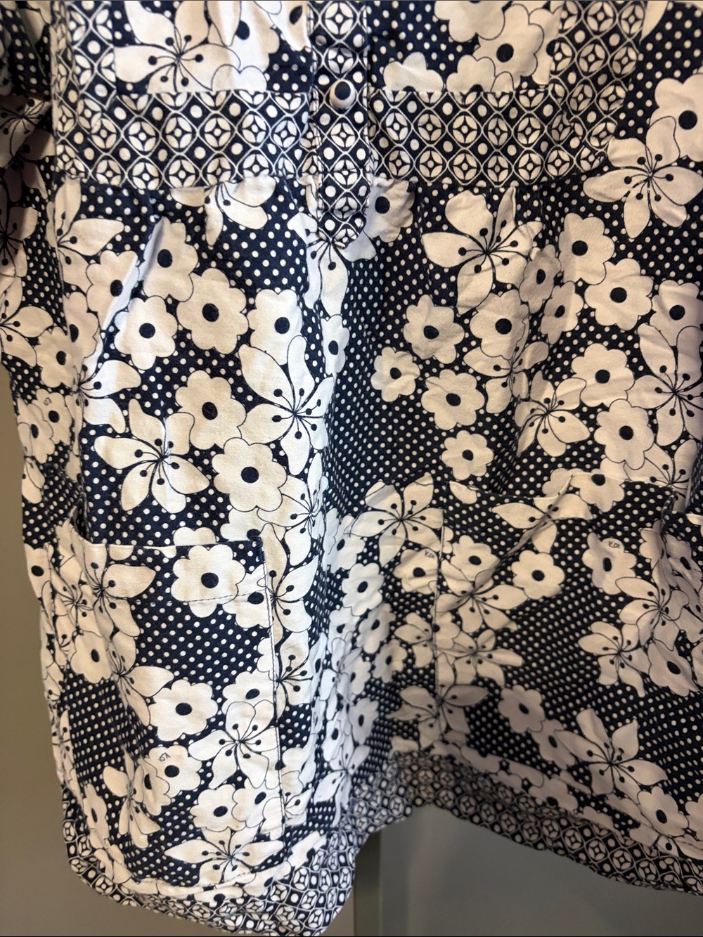Koi by Kathy Peterson Navy and White Floral Scrub Top - Picture 2 of 5